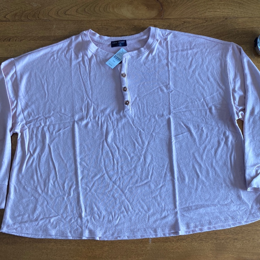 New Lane Bryant top Sz 22